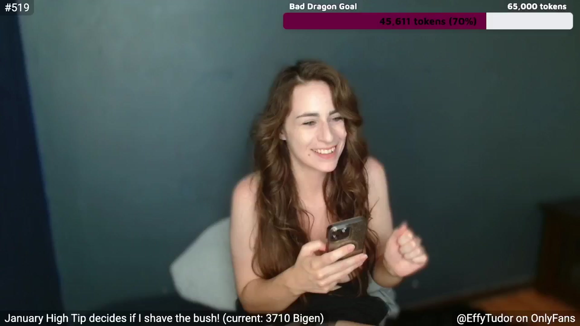 Gallery image thumbnail from EffyTudor's myfreecams stream on, 01/23/2025, 08:53 image 16 of 20