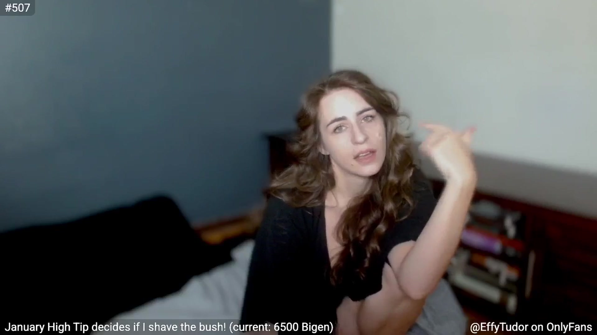 Gallery image thumbnail from EffyTudor's myfreecams stream on, 01/30/2025, 04:40 image 17 of 20