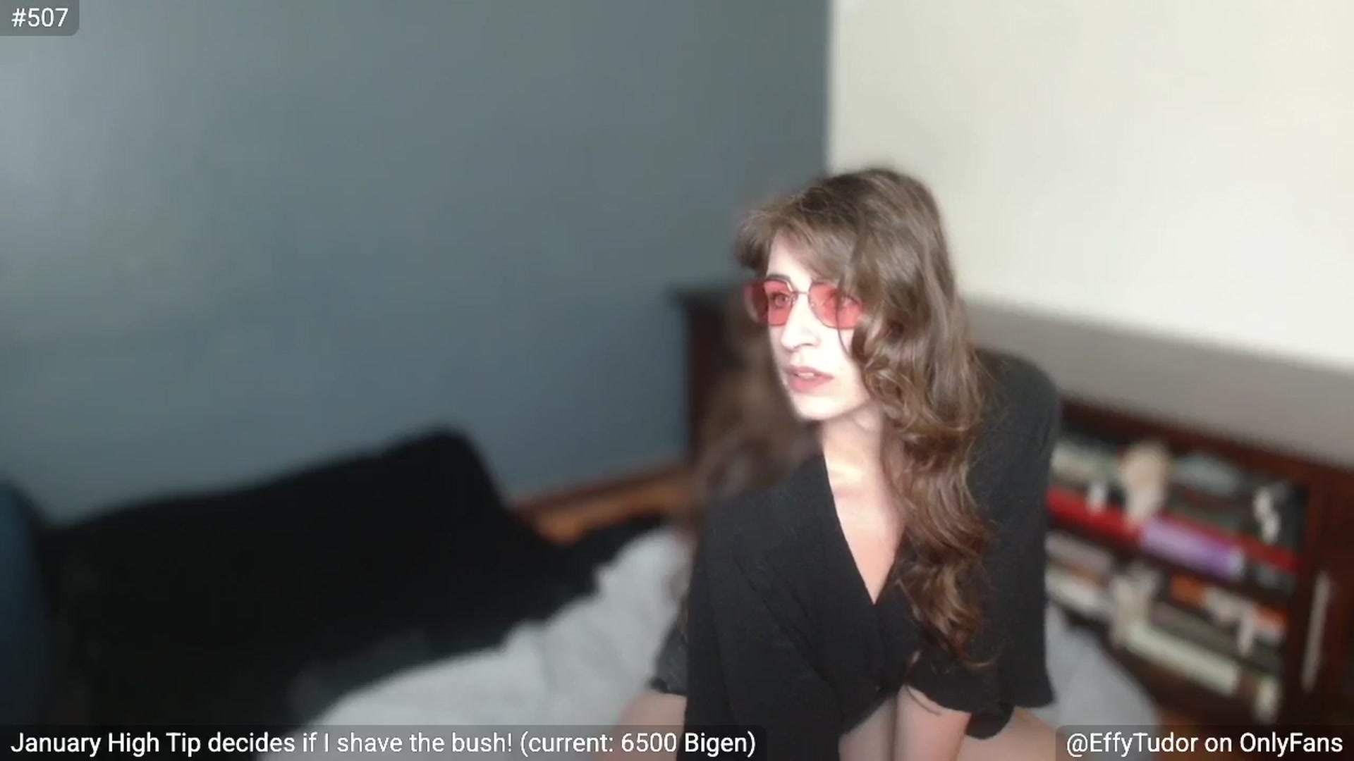 Gallery image thumbnail from EffyTudor's myfreecams stream on, 01/30/2025, 04:40 image 9 of 20
