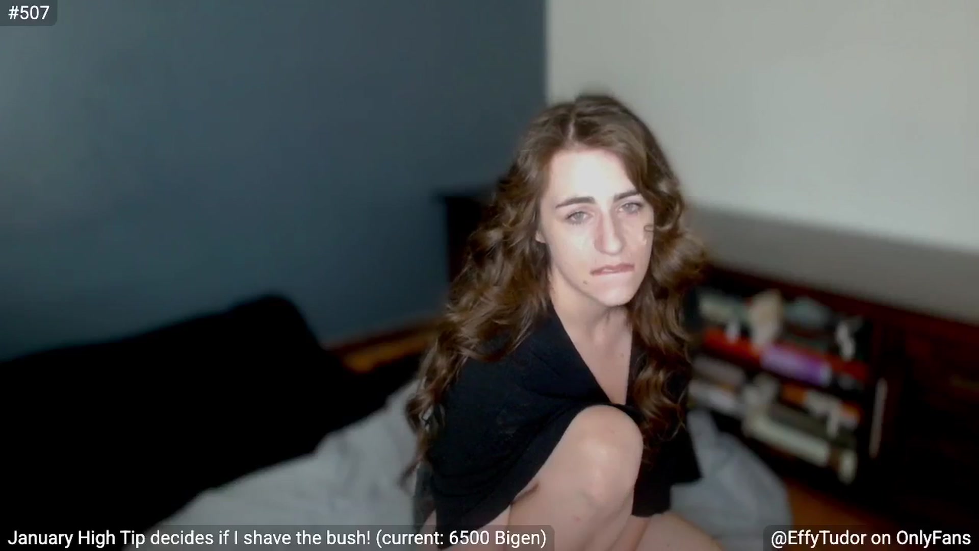 Gallery image thumbnail from EffyTudor's myfreecams stream on, 01/30/2025, 04:40 image 12 of 20