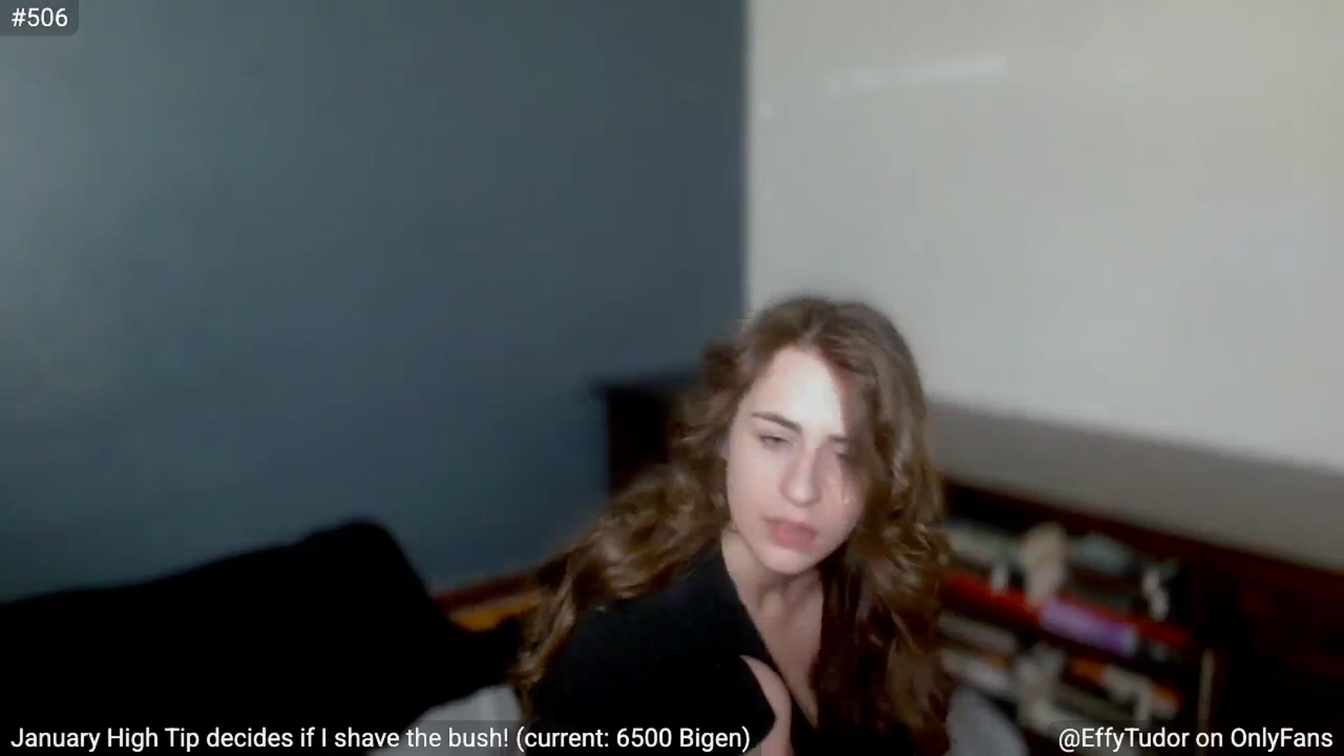Gallery image thumbnail from EffyTudor's myfreecams stream on, 01/30/2025, 04:40 image 16 of 20