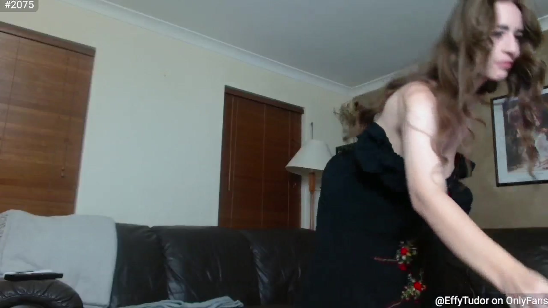 Gallery image thumbnail from EffyTudor's myfreecams stream on, 02/04/2025, 07:48 image 2 of 20