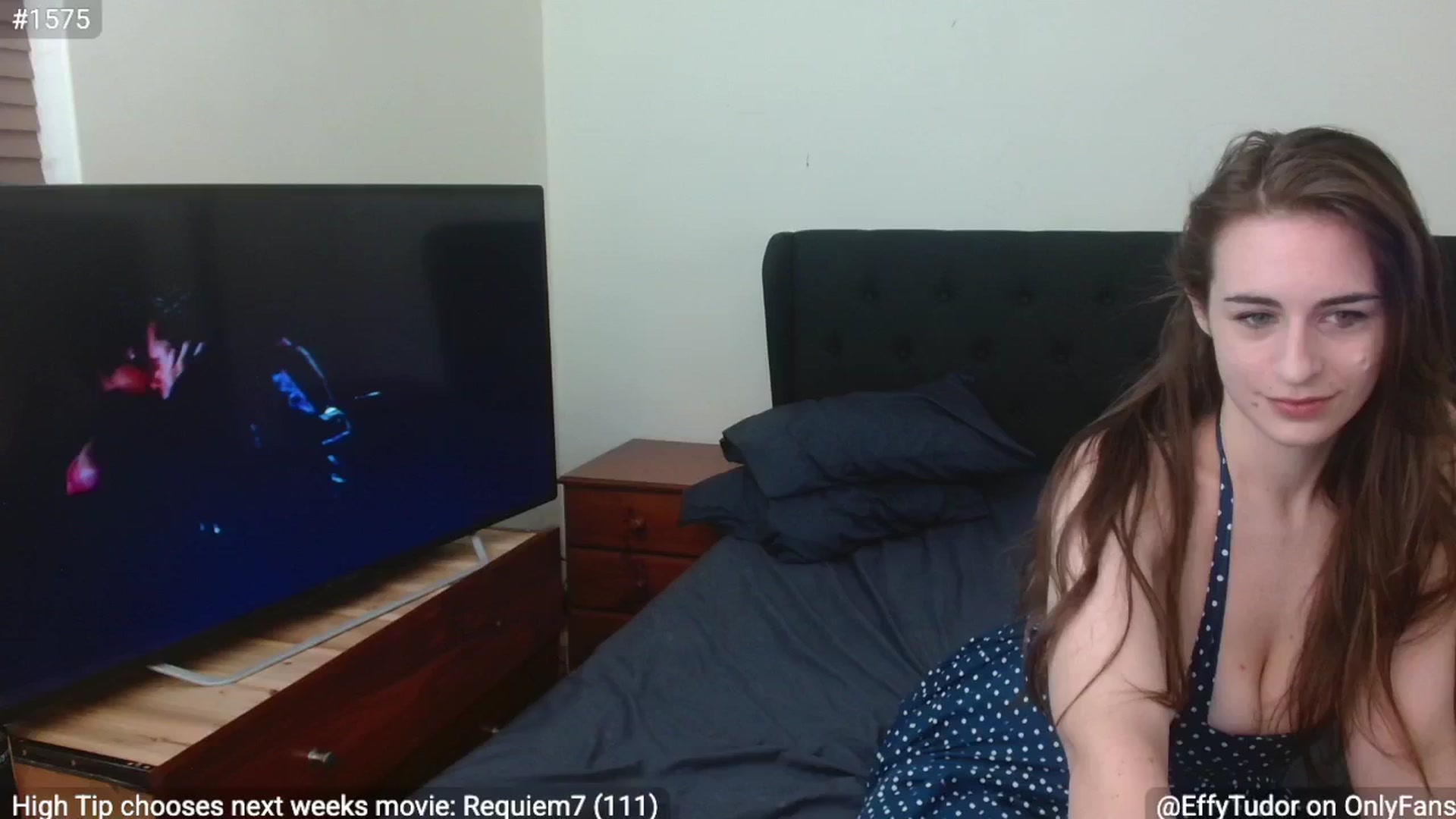 Gallery image thumbnail from EffyTudor's myfreecams stream on, 03/05/2025, 08:47 image 7 of 20