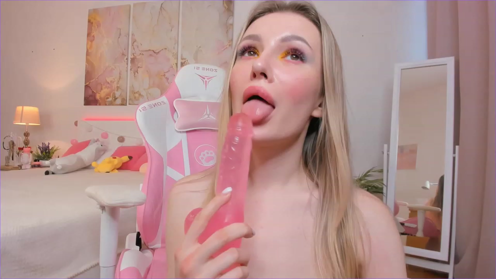 Gallery image thumbnail from Effy_Beauty's myfreecams stream on, 11/02/2023, 10:49 image 1 of 20