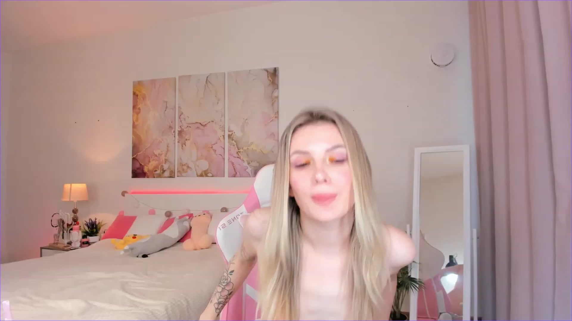 Gallery image thumbnail from Effy_Beauty's myfreecams stream on, 11/05/2023, 10:49 image 3 of 20