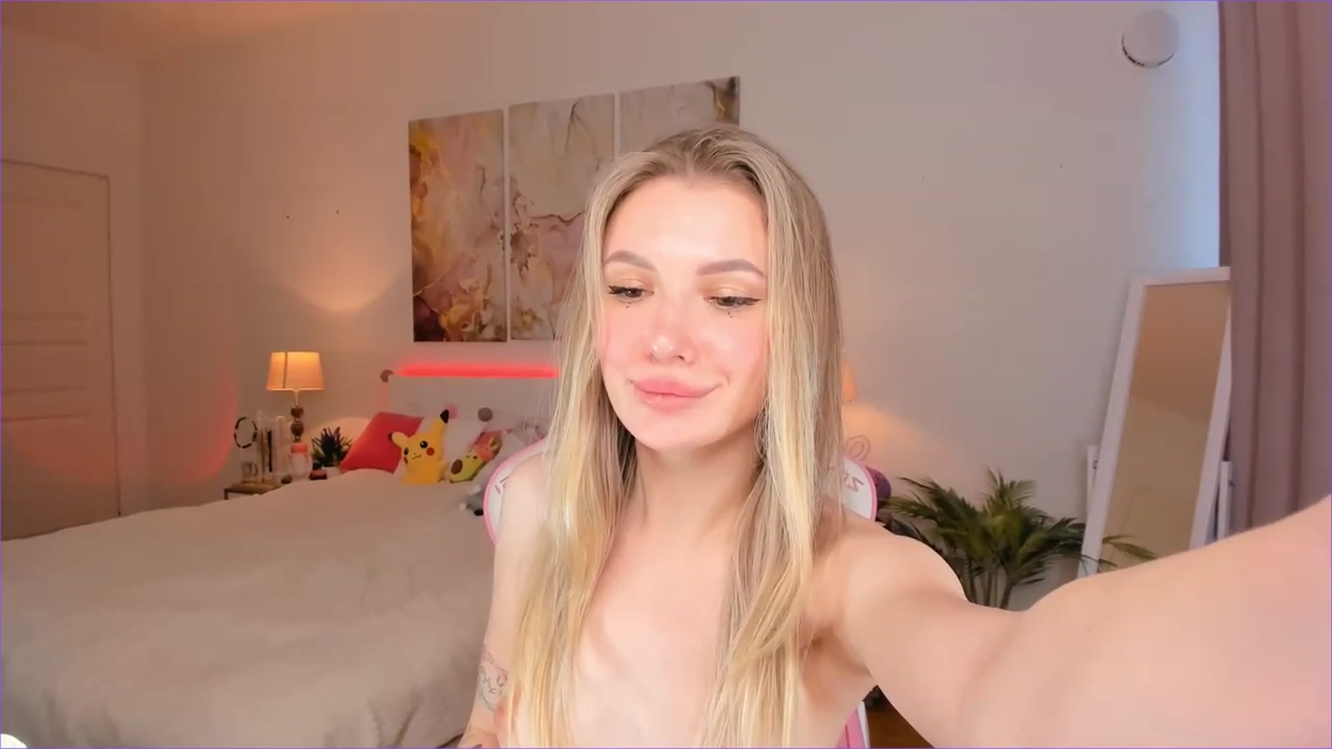 Gallery image thumbnail from Effy_Beauty's myfreecams stream on, 11/17/2023, 10:39 image 12 of 20