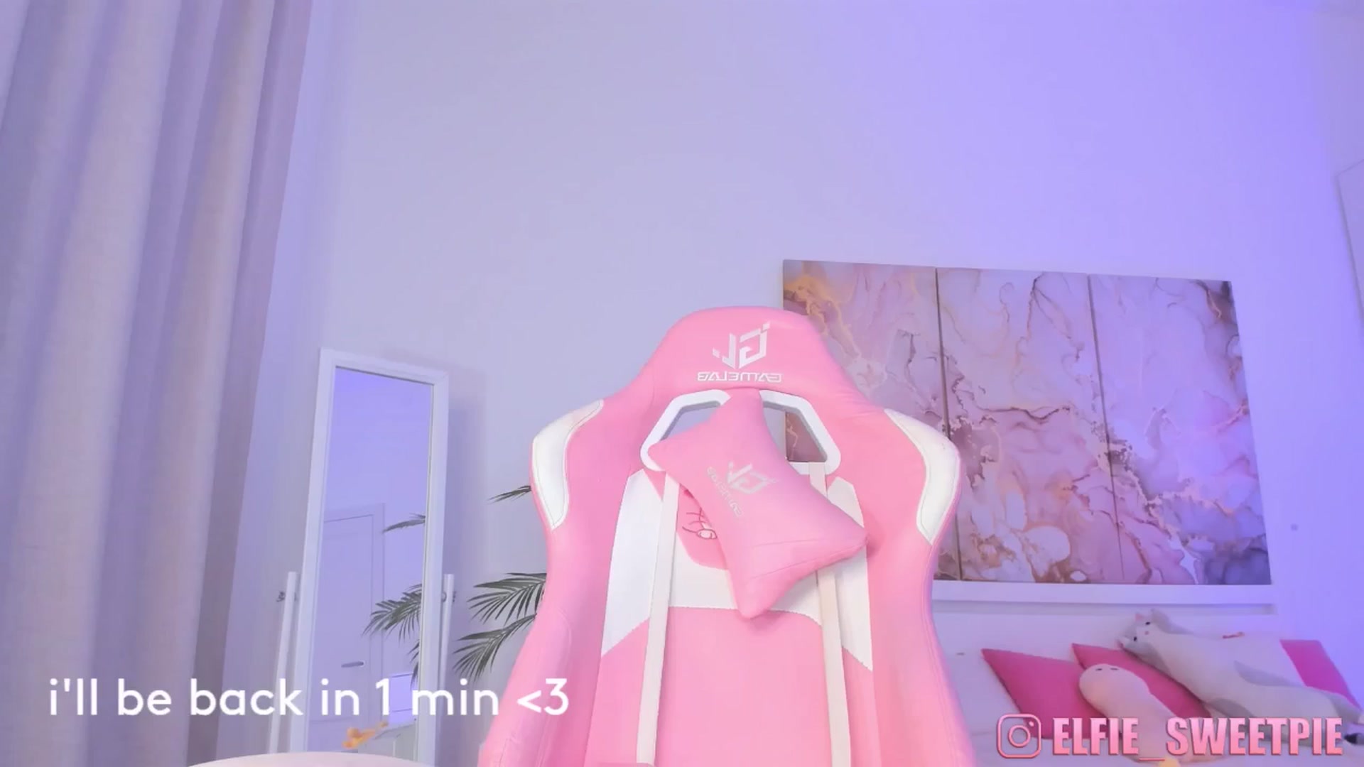 Gallery image thumbnail from Effy_Beauty's myfreecams stream on, 12/12/2024, 10:55 image 8 of 20