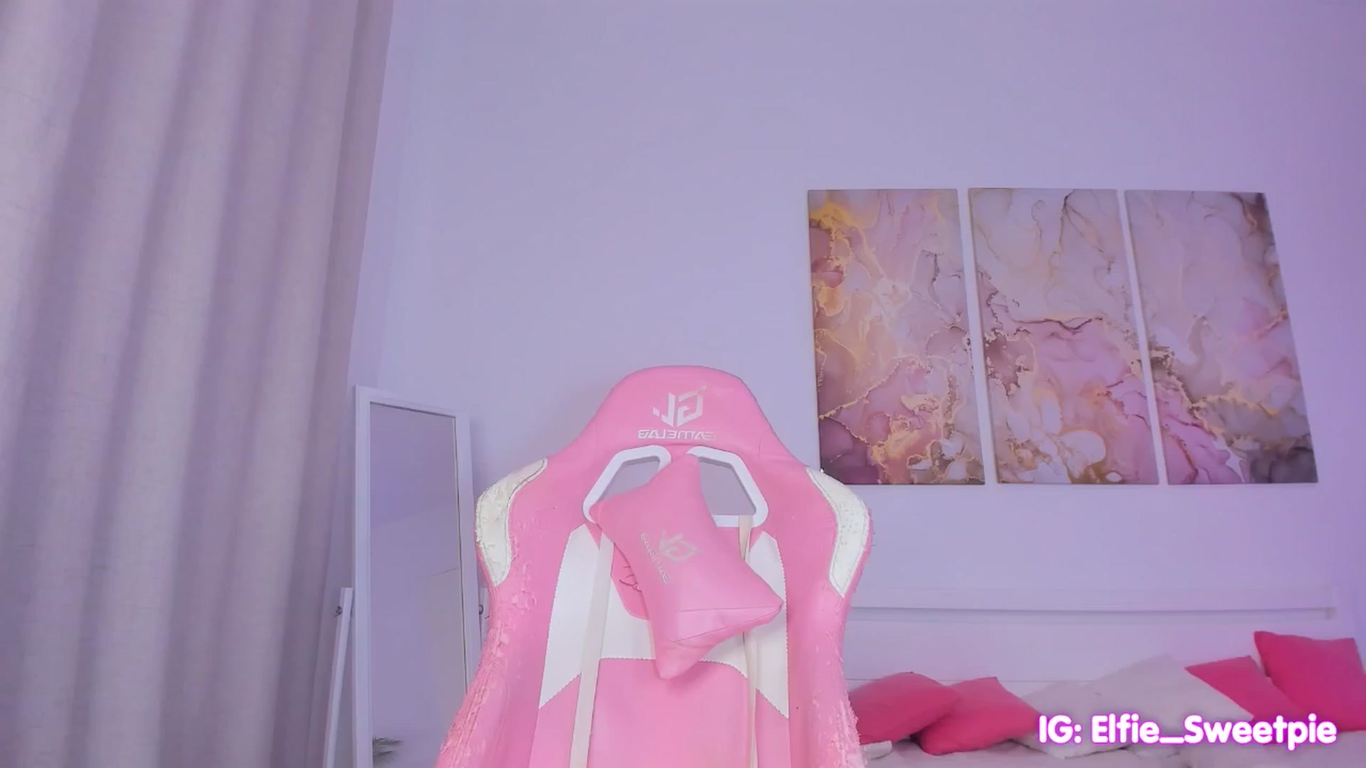 Gallery image thumbnail from Effy_Beauty's myfreecams stream on, 09/07/2025, 11:11 image 13 of 20