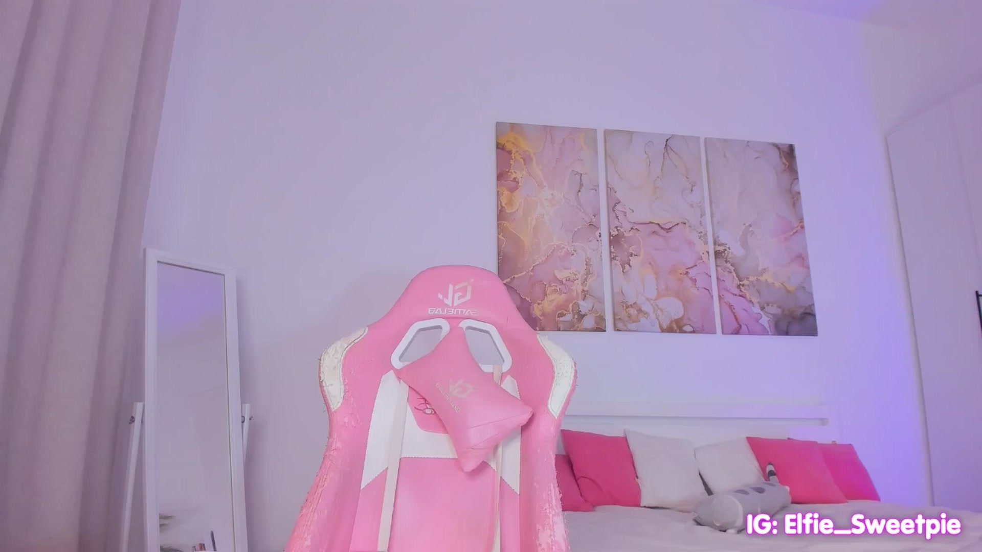 Gallery image thumbnail from Effy_Beauty's myfreecams stream on, 09/08/2025, 10:36 image 18 of 20