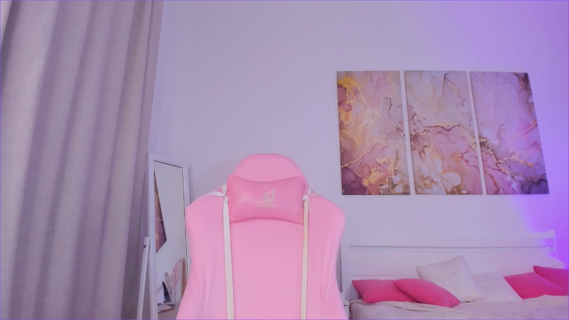 Gallery image thumbnail from Effy_Beauty's myfreecams stream on, 09/15/2025, 11:04 image 16 of 20