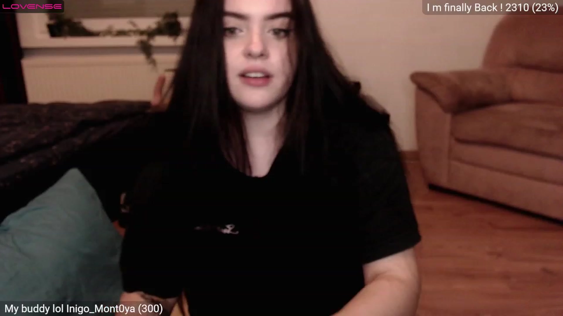 Gallery image thumbnail from Effy_peach's myfreecams stream on, 11/19/2022, 24:37 image 16 of 20