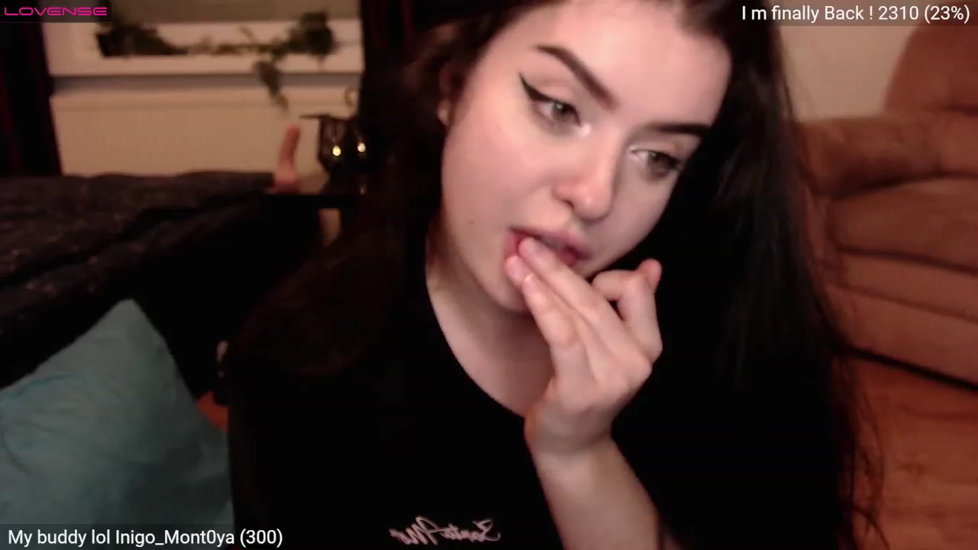 Gallery image thumbnail from Effy_peach's myfreecams stream on, 11/19/2022, 24:37 image 20 of 20