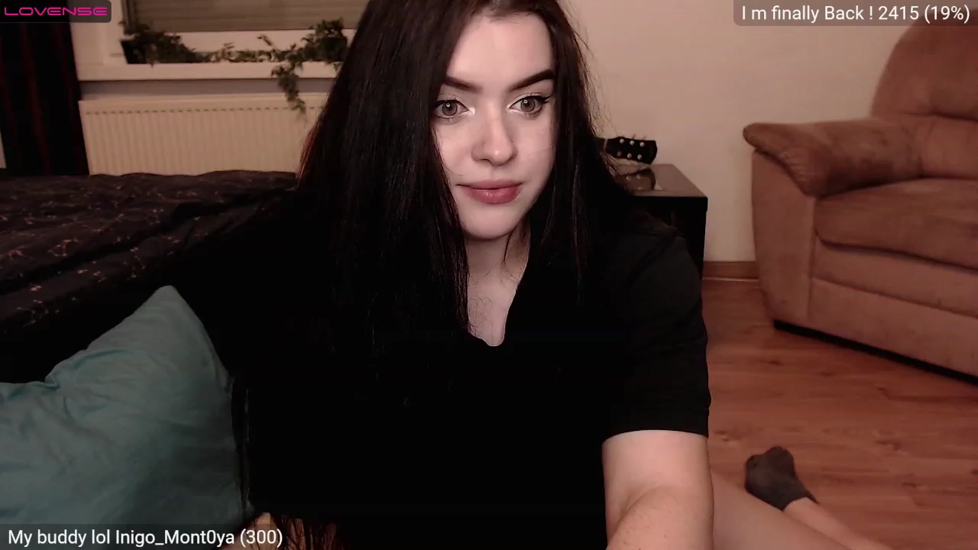 Gallery image thumbnail from Effy_peach's myfreecams stream on, 11/19/2022, 24:37 image 11 of 20
