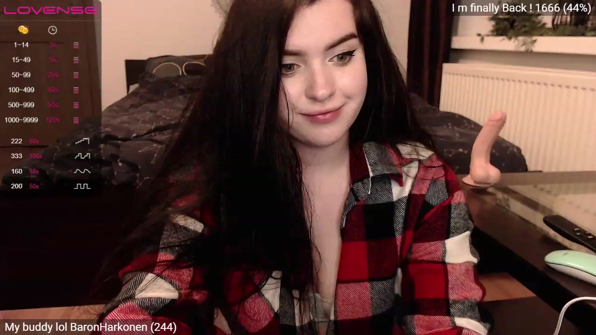Gallery image thumbnail from Effy_peach's myfreecams stream on, 11/20/2022, 01:59 image 14 of 20