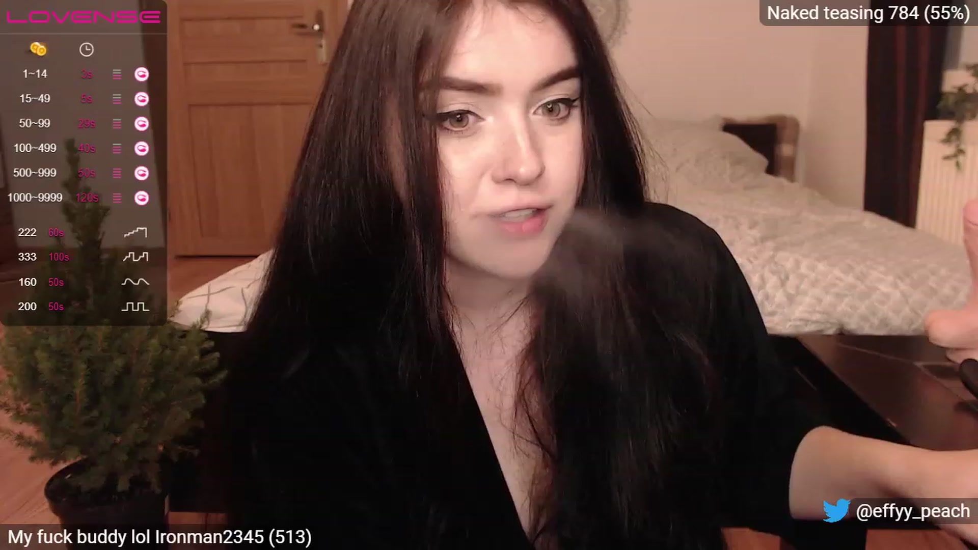 Gallery image thumbnail from Effy_peach's myfreecams stream on, 11/26/2022, 03:28 image 1 of 20