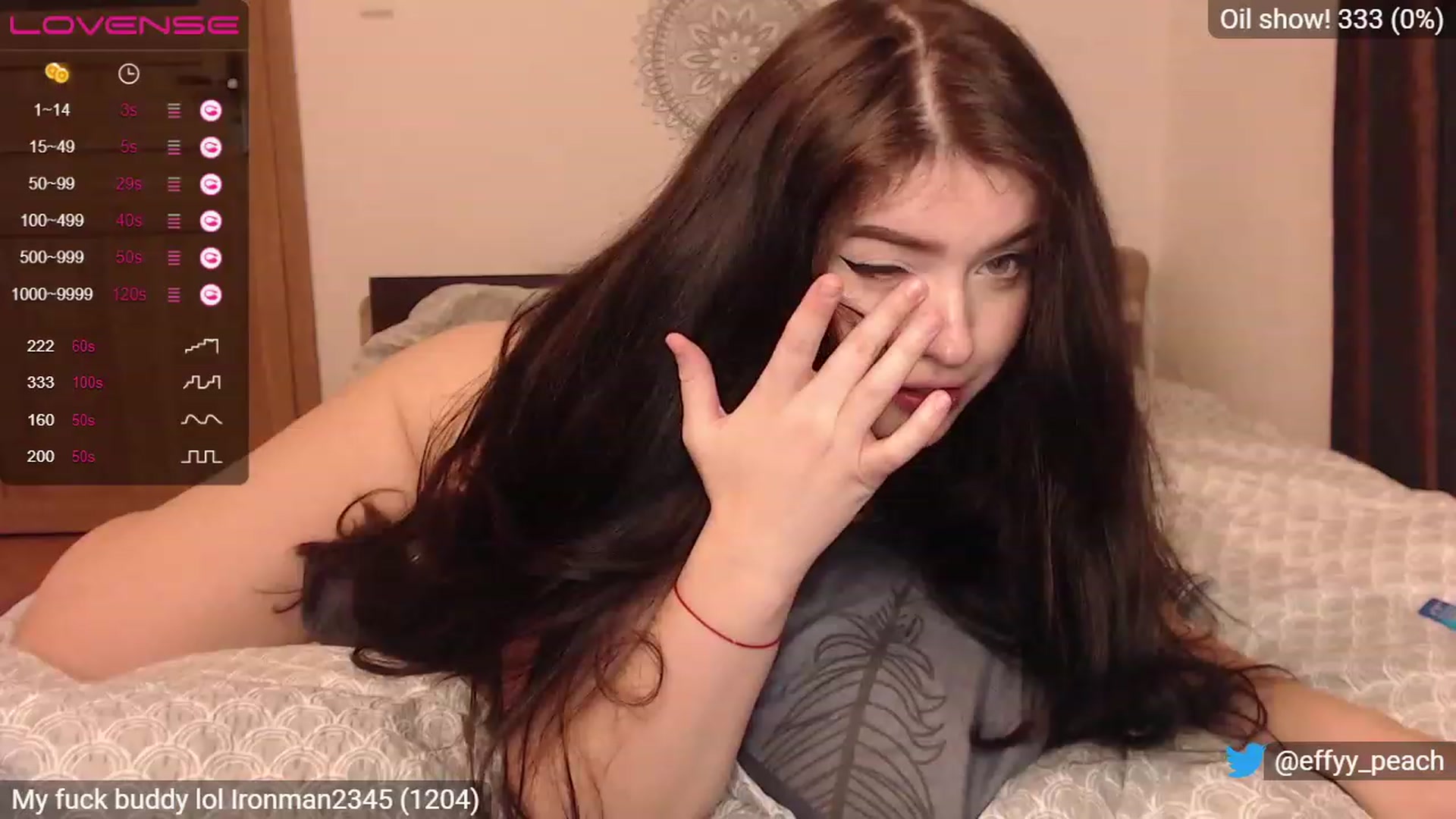 Gallery image thumbnail from Effy_peach's myfreecams stream on, 11/26/2022, 03:28 image 6 of 20