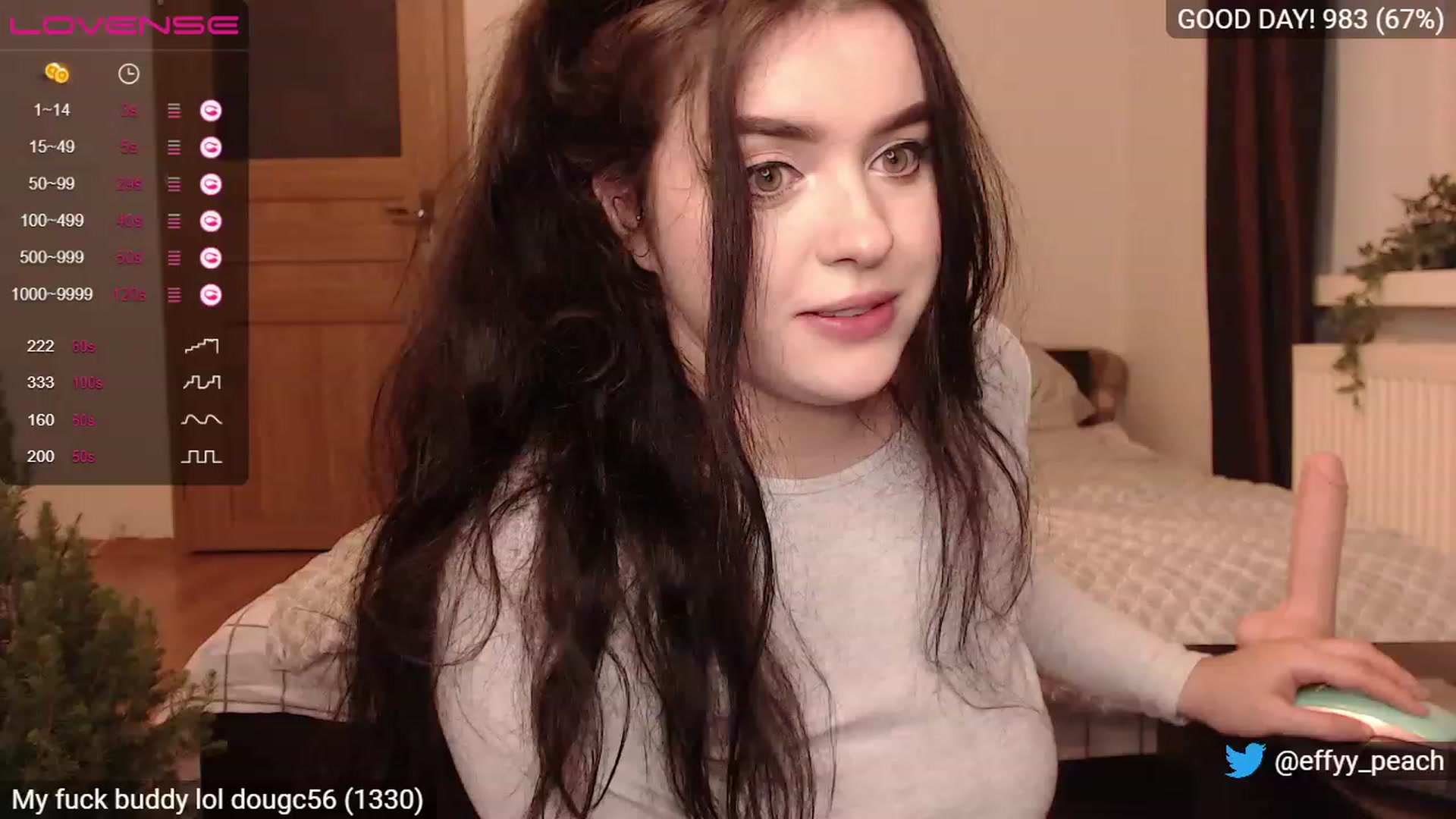 Gallery image thumbnail from Effy_peach's myfreecams stream on, 11/29/2022, 01:08 image 1 of 20