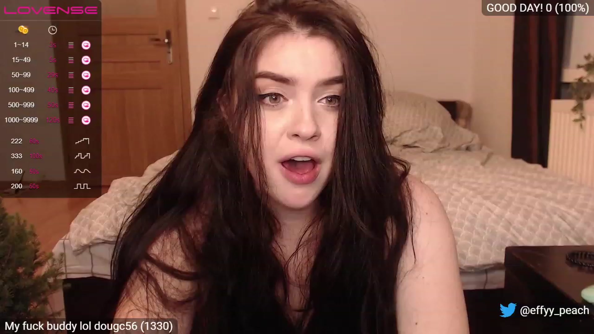 Gallery image thumbnail from Effy_peach's myfreecams stream on, 11/29/2022, 02:24 image 16 of 20