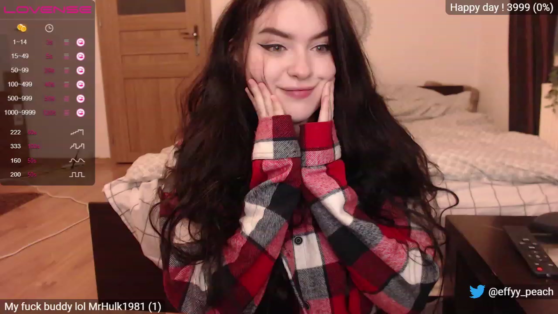 Gallery image thumbnail from Effy_peach's myfreecams stream on, 12/06/2022, 24:52 image 7 of 20