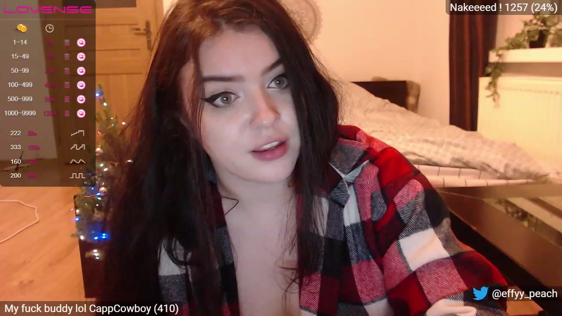 Gallery image thumbnail from Effy_peach's myfreecams stream on, 12/07/2022, 02:07 image 17 of 20