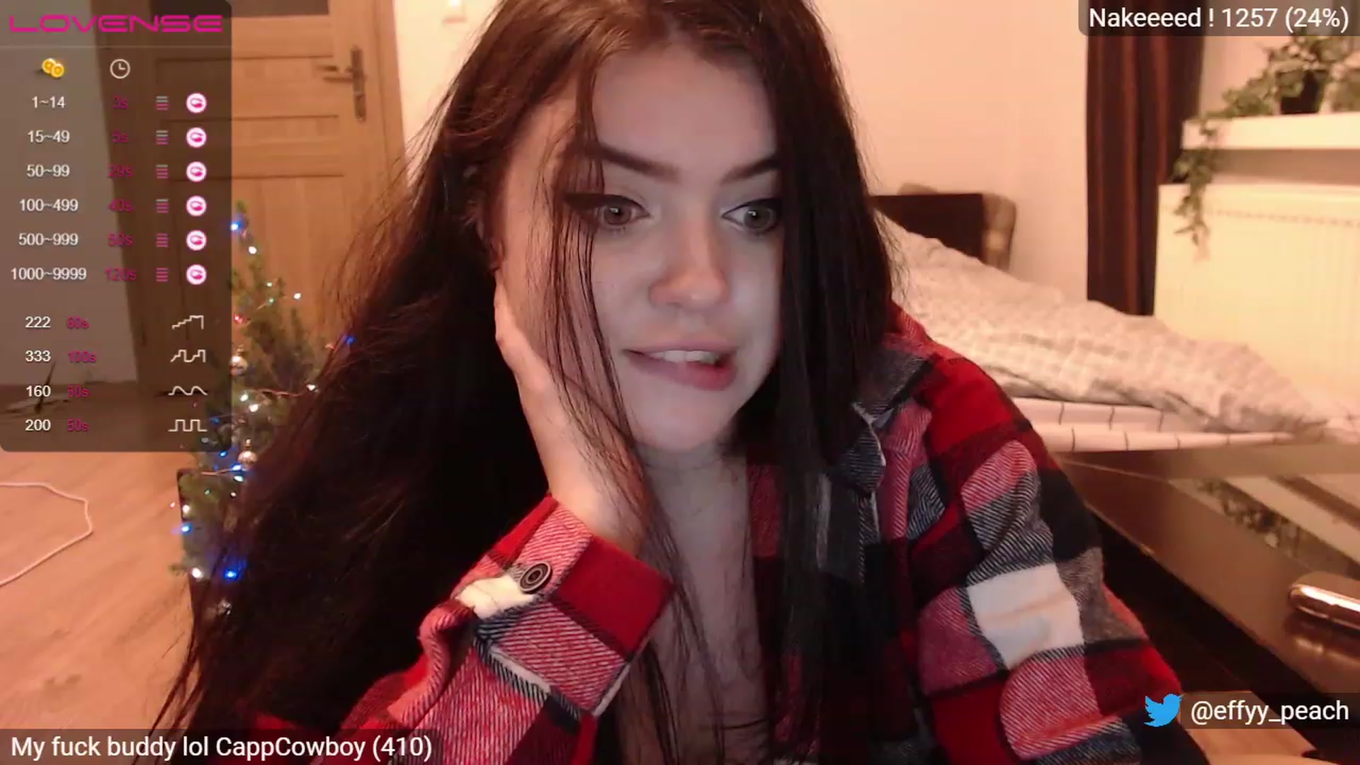 Gallery image thumbnail from Effy_peach's myfreecams stream on, 12/07/2022, 02:07 image 16 of 20