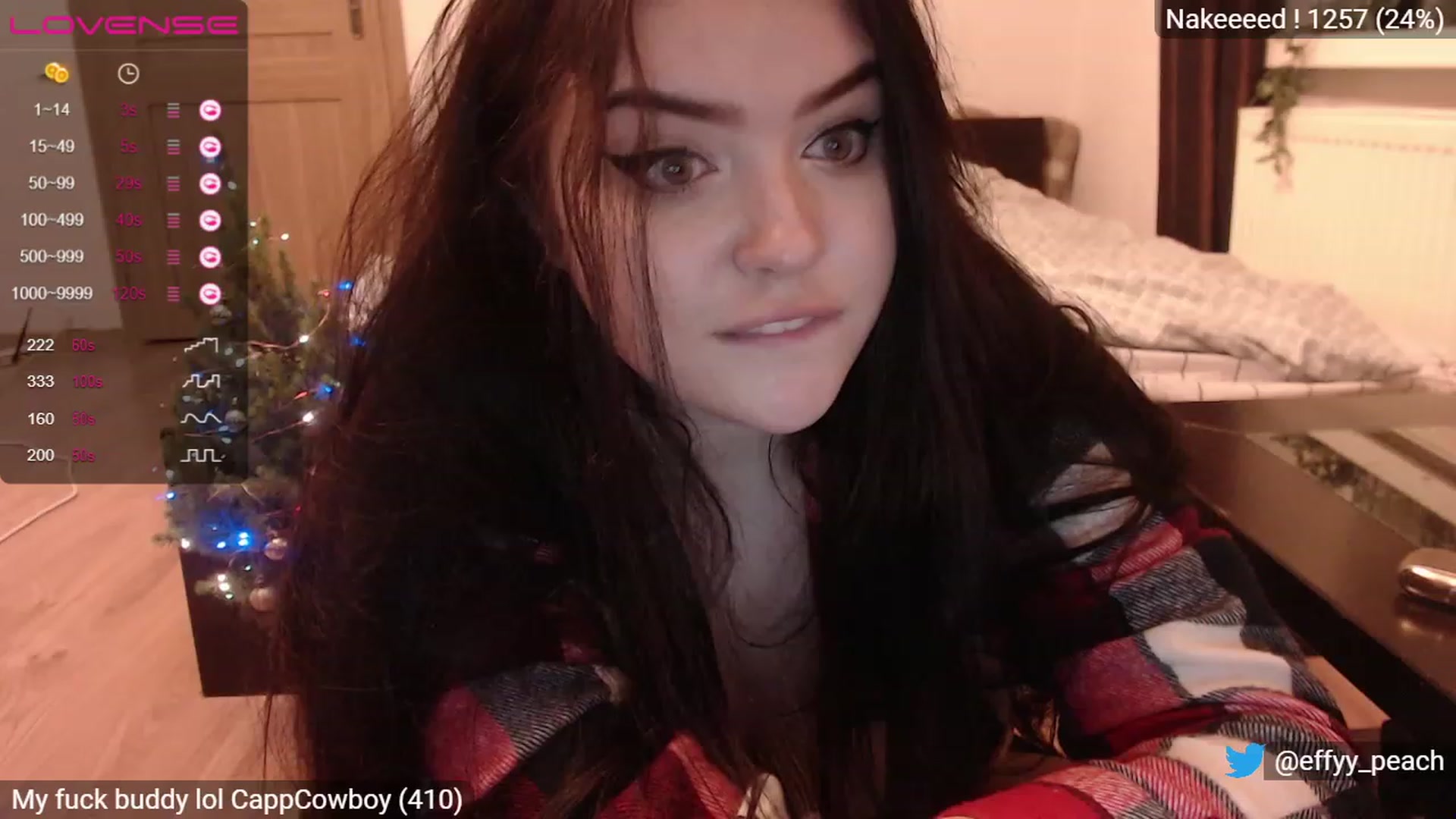 Gallery image thumbnail from Effy_peach's myfreecams stream on, 12/07/2022, 02:07 image 9 of 20