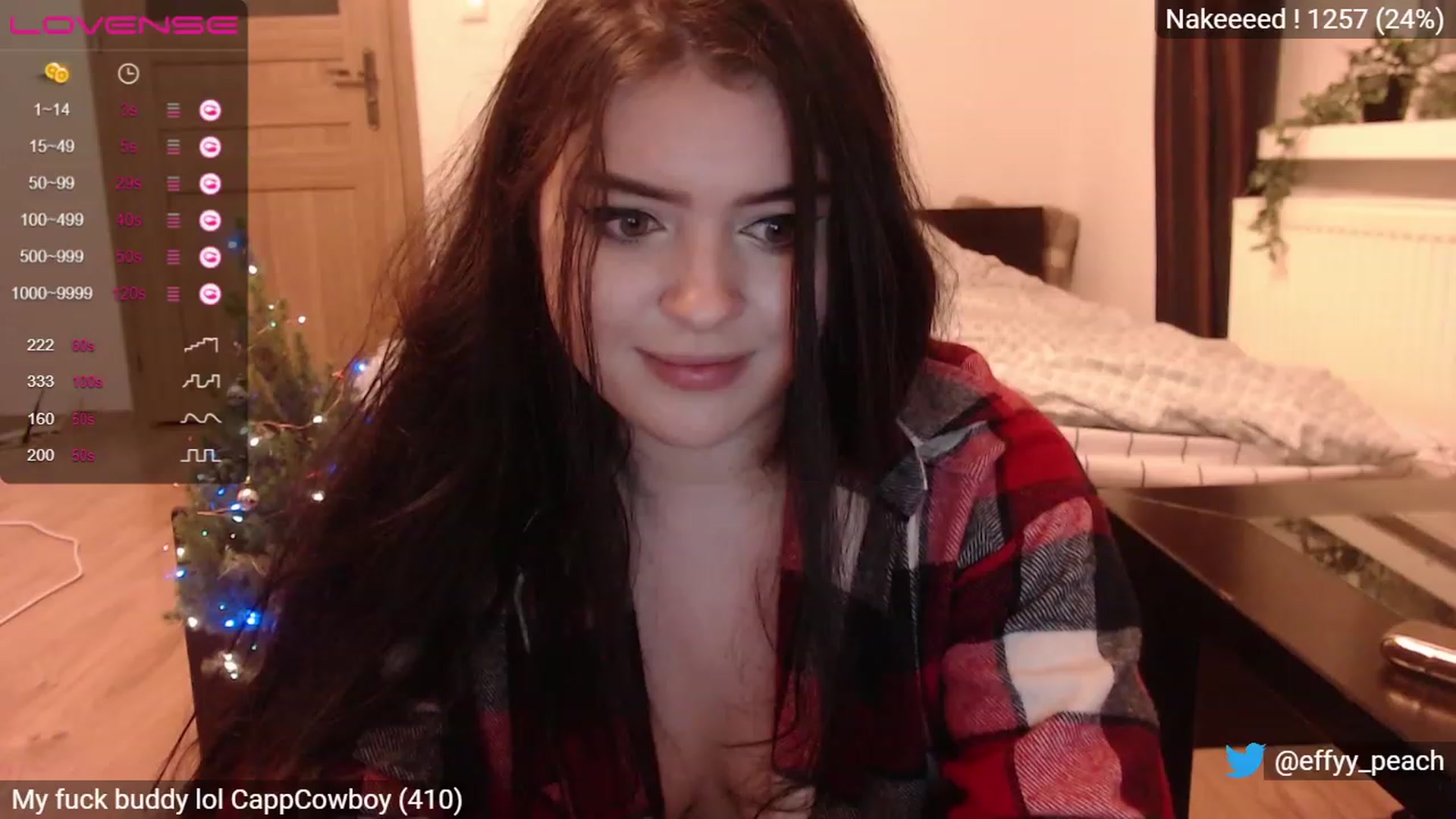 Gallery image thumbnail from Effy_peach's myfreecams stream on, 12/07/2022, 02:07 image 15 of 20