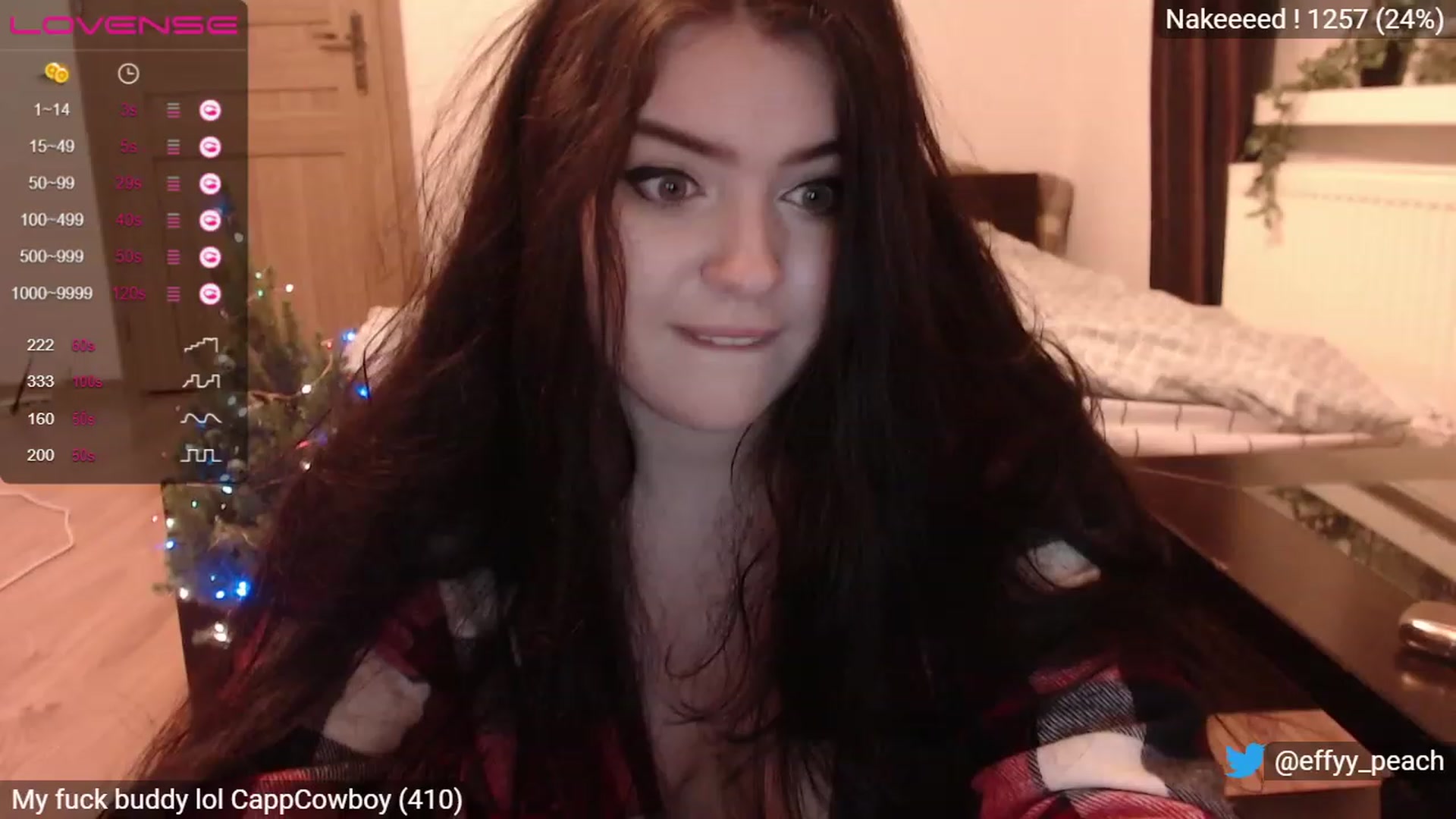 Gallery image thumbnail from Effy_peach's myfreecams stream on, 12/07/2022, 02:07 image 11 of 20