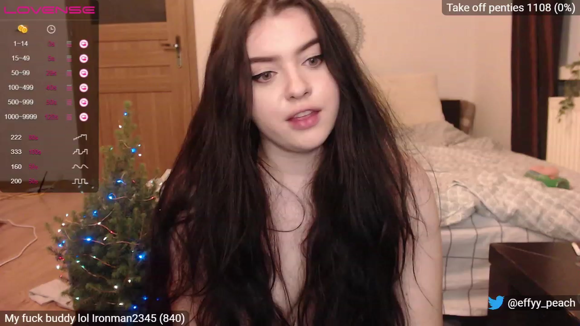 Gallery image thumbnail from Effy_peach's myfreecams stream on, 12/08/2022, 01:54 image 13 of 20