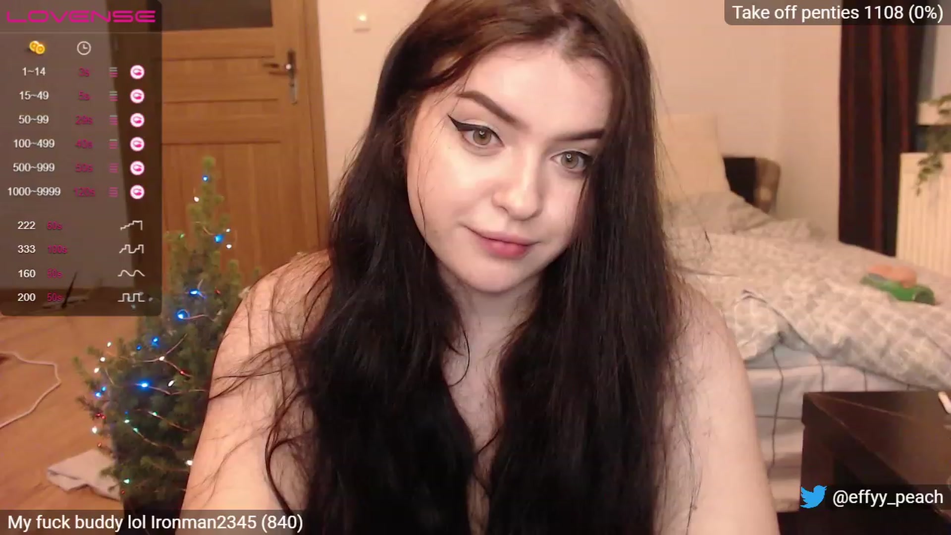 Gallery image thumbnail from Effy_peach's myfreecams stream on, 12/08/2022, 01:54 image 11 of 20