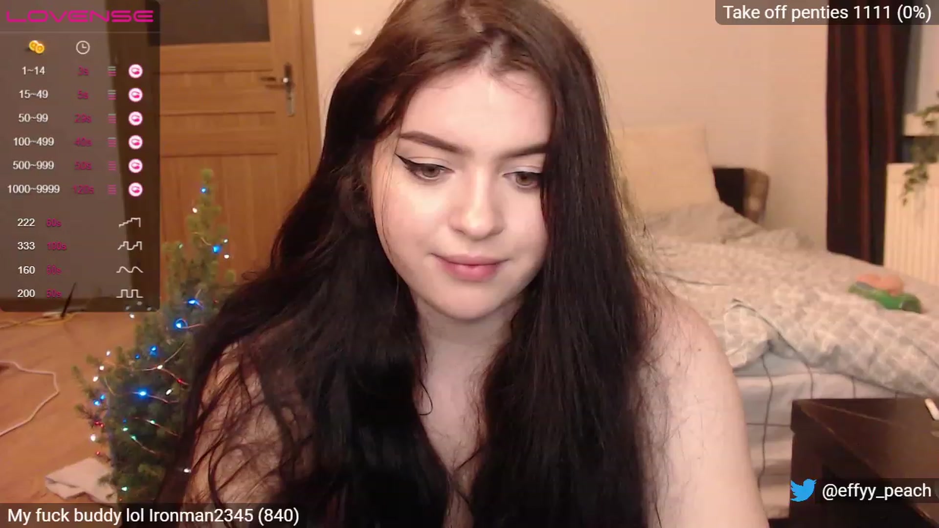 Gallery image thumbnail from Effy_peach's myfreecams stream on, 12/08/2022, 01:54 image 8 of 20