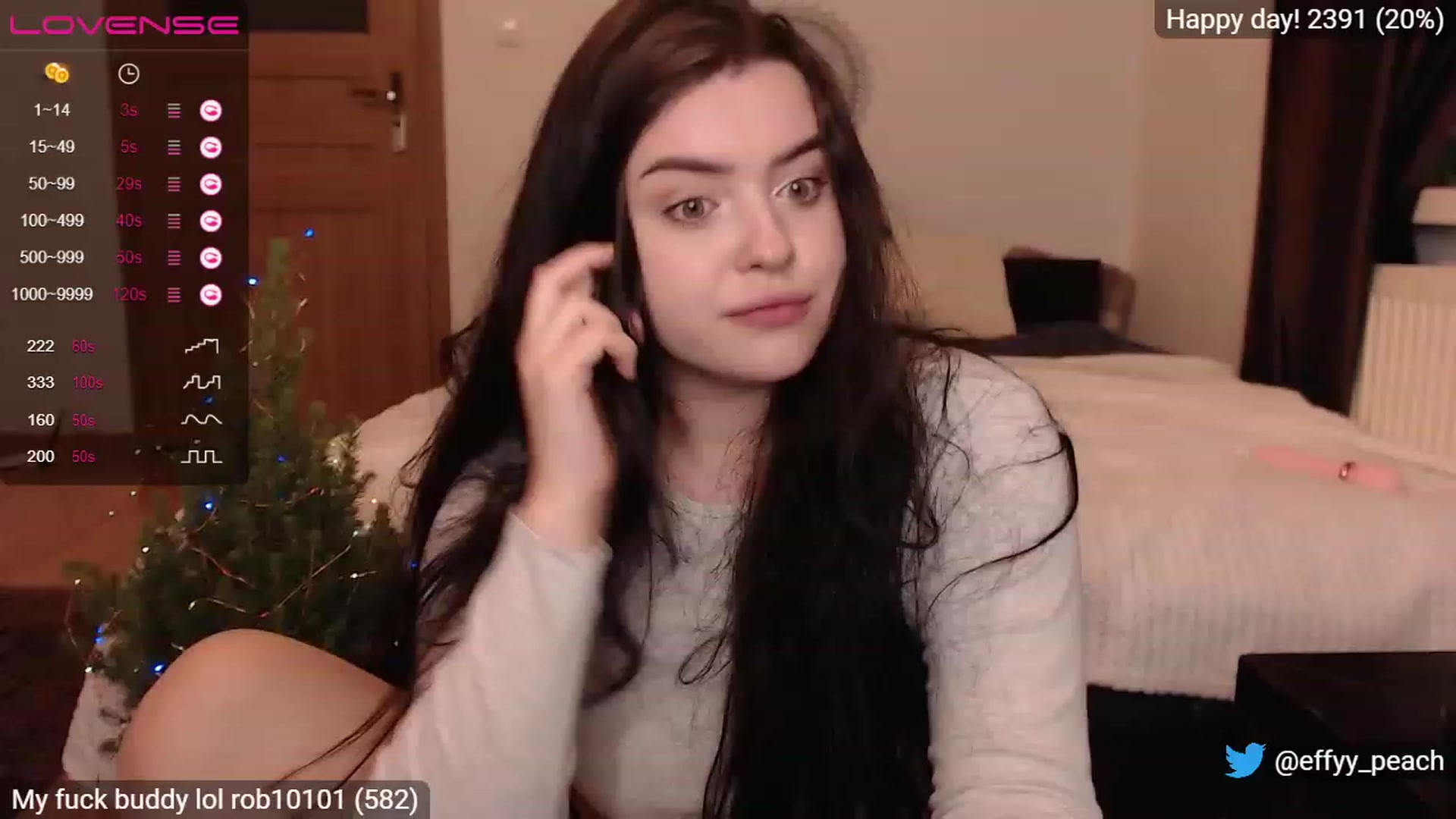 Gallery image thumbnail from Effy_peach's myfreecams stream on, 12/15/2022, 01:33 image 9 of 20