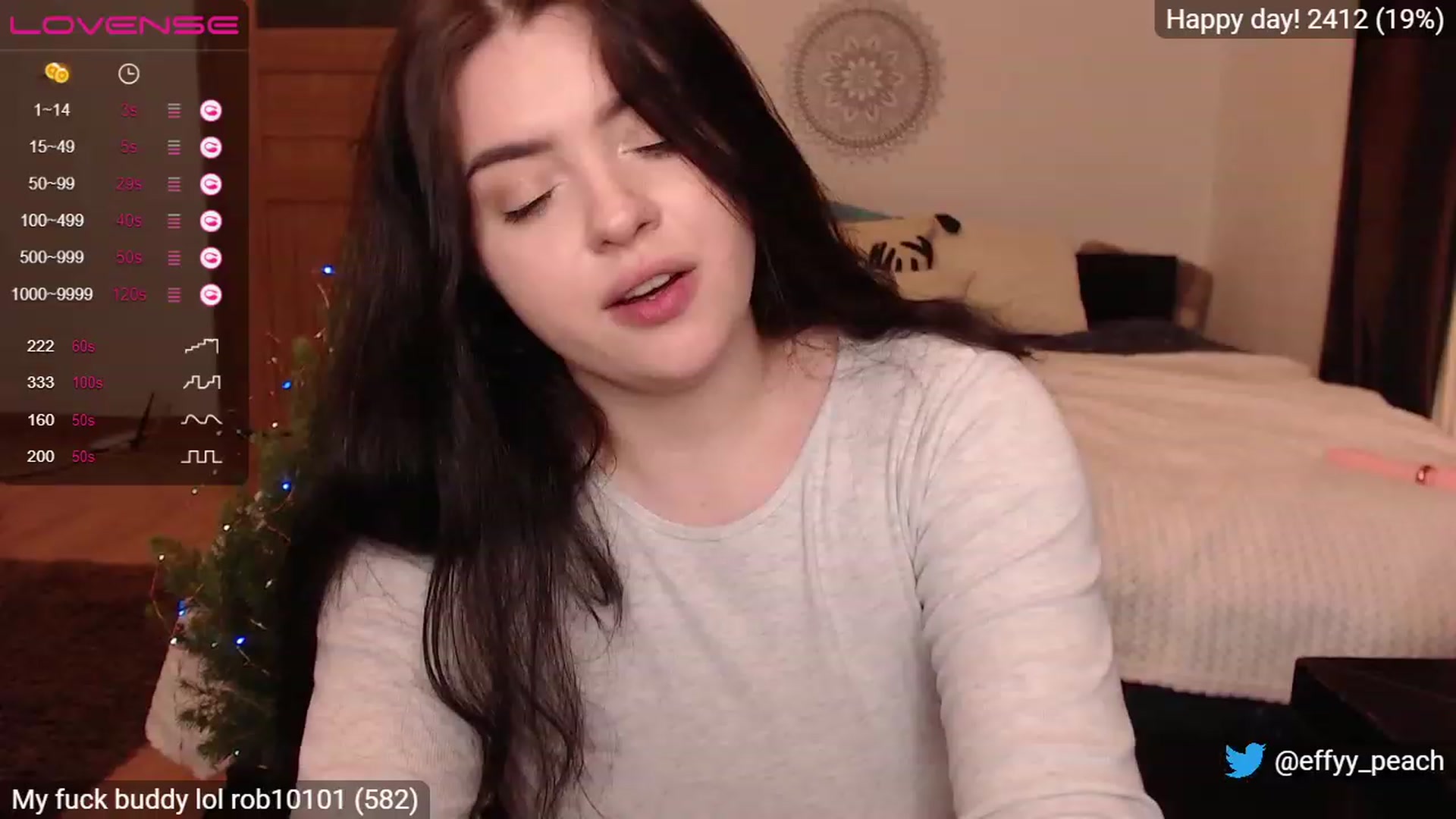 Gallery image thumbnail from Effy_peach's myfreecams stream on, 12/15/2022, 01:33 image 2 of 20