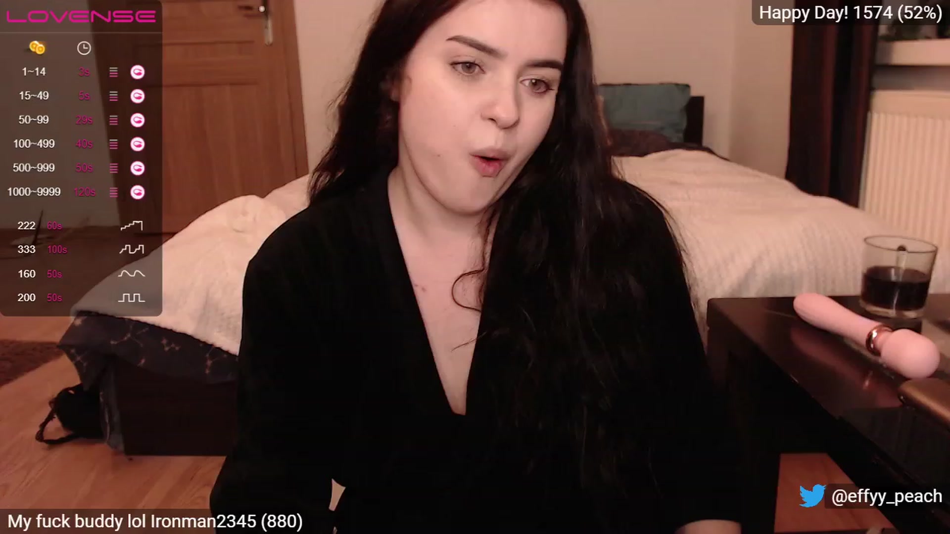 Gallery image thumbnail from Effy_peach's myfreecams stream on, 12/29/2022, 01:09 image 1 of 20
