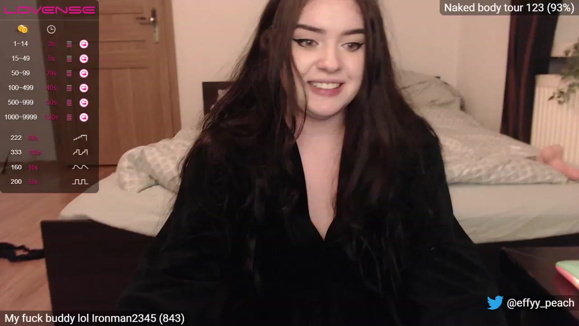 Gallery image thumbnail from Effy_peach's myfreecams stream on, 01/11/2023, 02:08 image 16 of 20