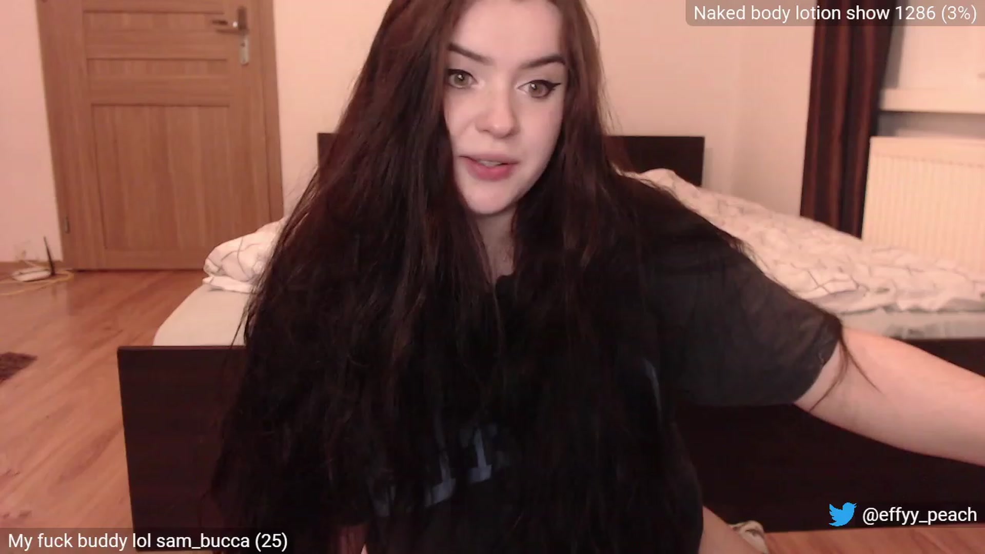 Gallery image thumbnail from Effy_peach's myfreecams stream on, 02/27/2023, 24:01 image 4 of 20