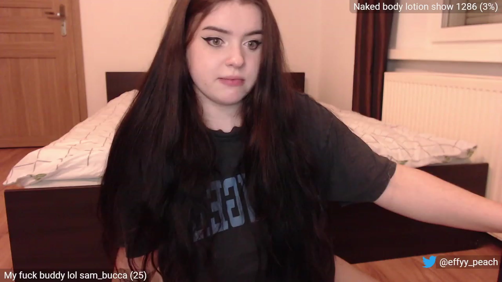 Gallery image thumbnail from Effy_peach's myfreecams stream on, 02/27/2023, 24:01 image 8 of 20