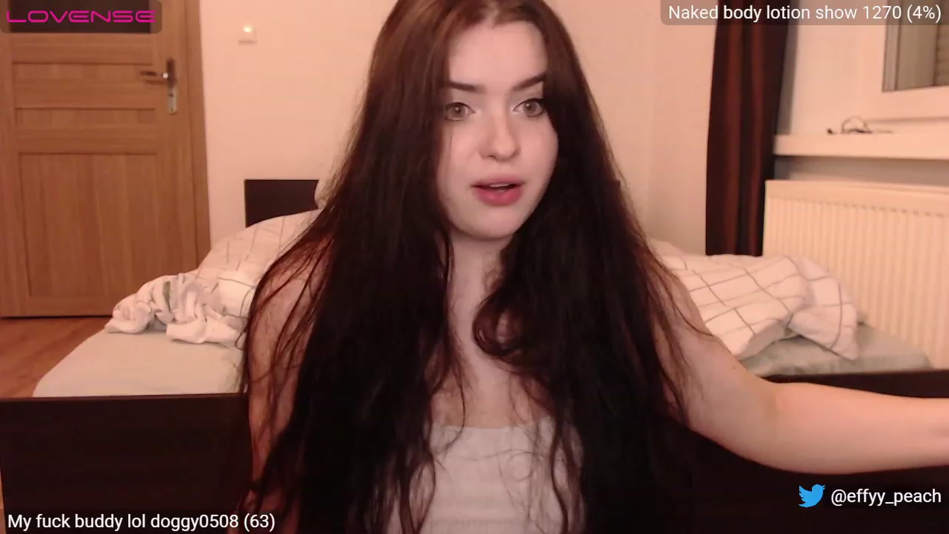 Gallery image thumbnail from Effy_peach's myfreecams stream on, 02/28/2023, 24:27 image 2 of 20