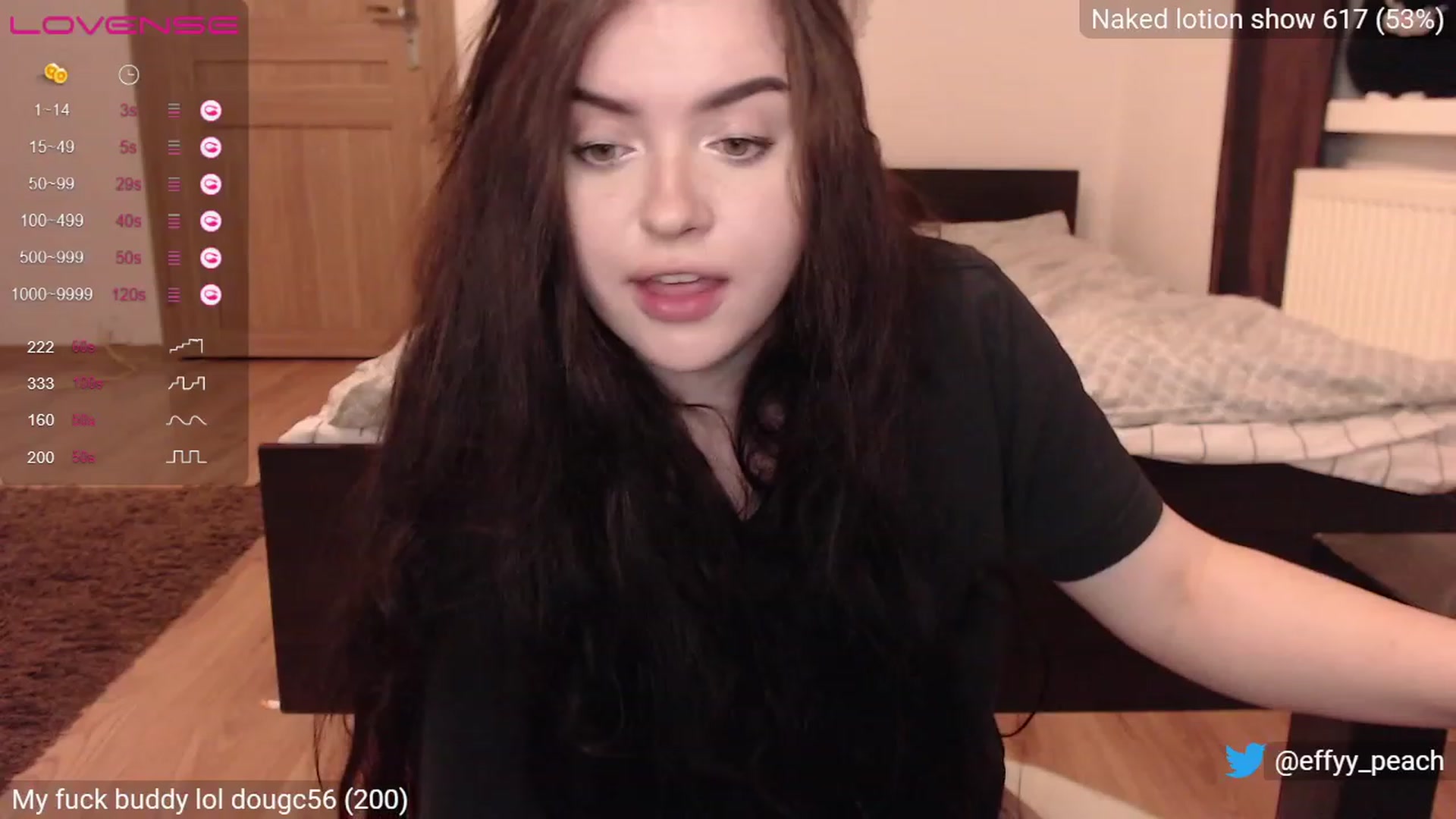 Gallery image thumbnail from Effy_peach's myfreecams stream on, 03/05/2023, 02:34 image 1 of 20