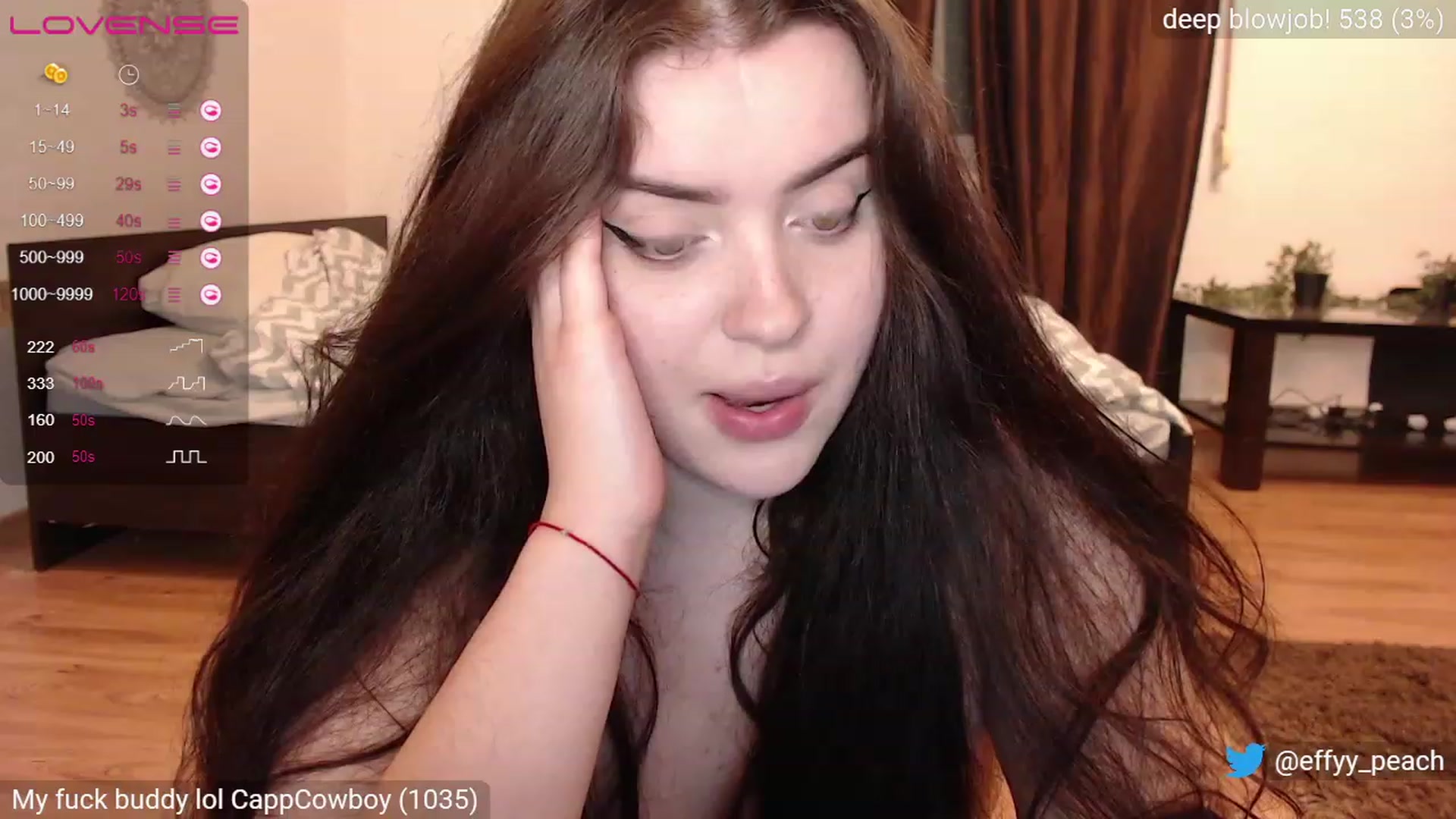 Gallery image thumbnail from Effy_peach's myfreecams stream on, 03/26/2023, 01:43 image 11 of 20