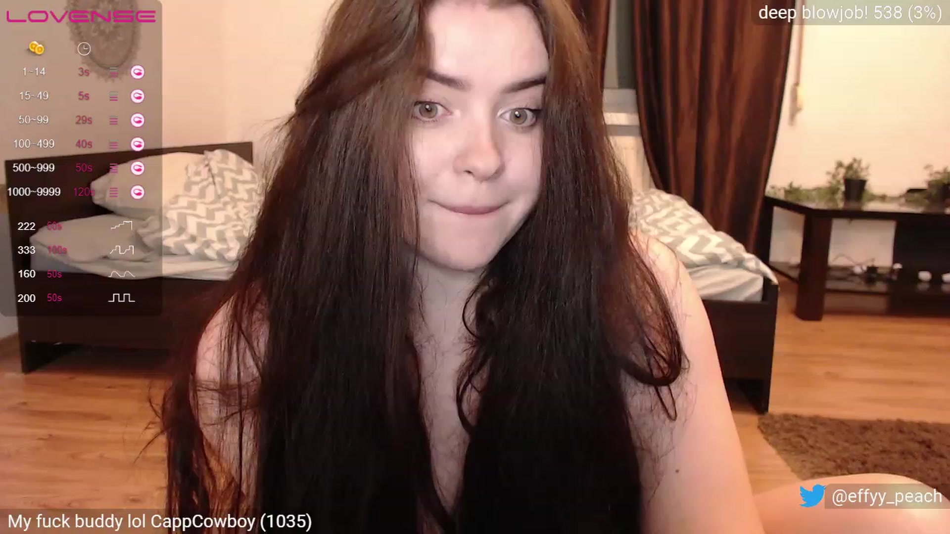 Gallery image thumbnail from Effy_peach's myfreecams stream on, 03/26/2023, 01:43 image 10 of 20