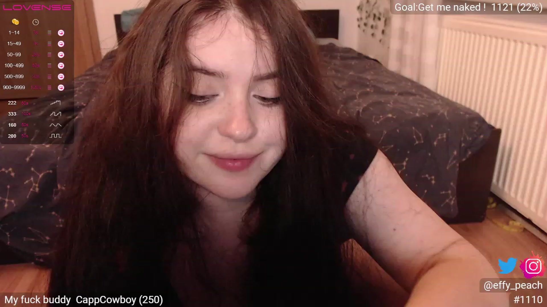 Gallery image thumbnail from Effy_peach's myfreecams stream on, 07/27/2023, 24:05 image 17 of 20