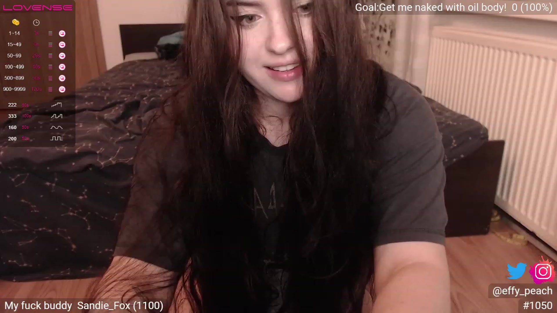 Gallery image thumbnail from Effy_peach's myfreecams stream on, 07/28/2023, 01:06 image 15 of 20