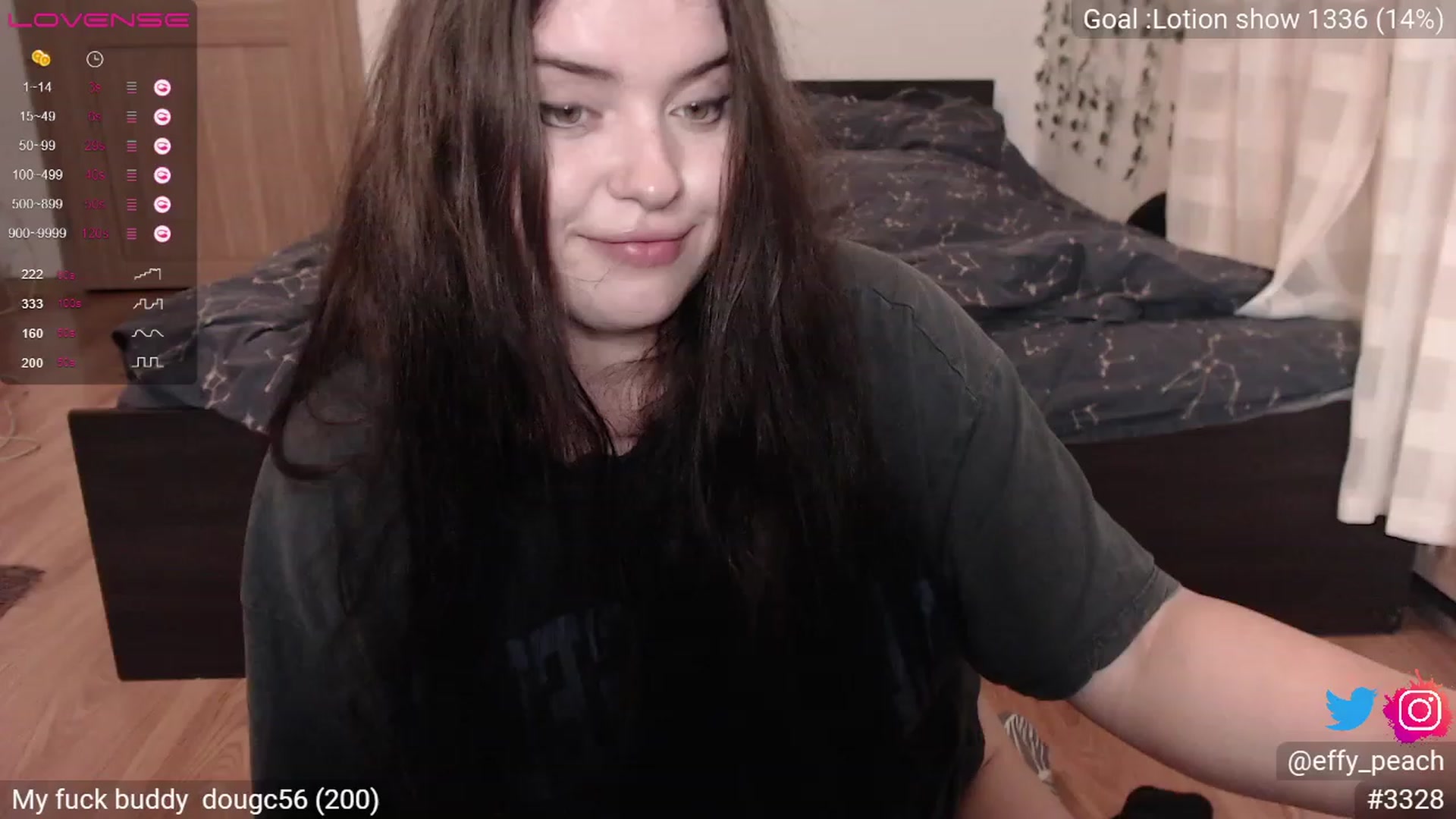 Gallery image thumbnail from Effy_peach's myfreecams stream on, 08/13/2023, 23:23 image 8 of 20
