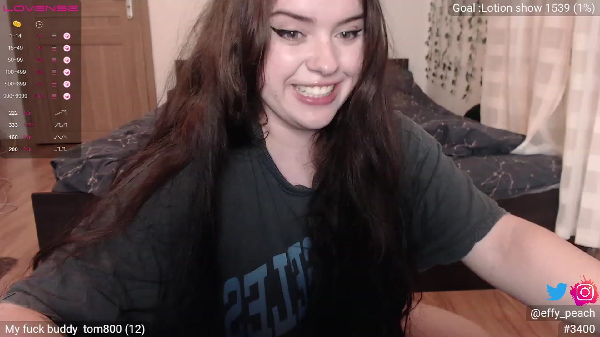 Gallery image thumbnail from Effy_peach's myfreecams stream on, 08/13/2023, 23:23 image 3 of 20
