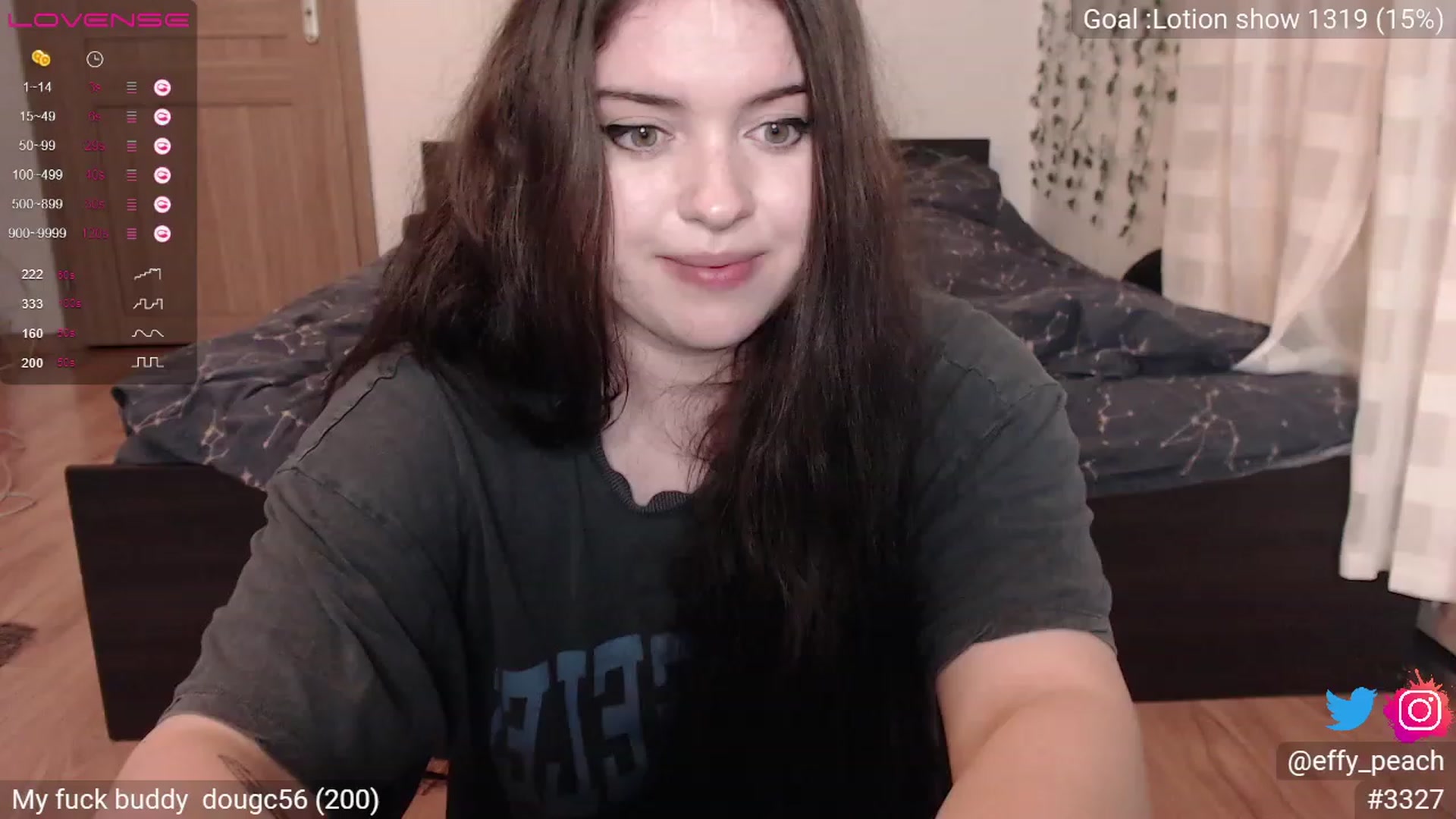 Gallery image thumbnail from Effy_peach's myfreecams stream on, 08/13/2023, 23:23 image 10 of 20