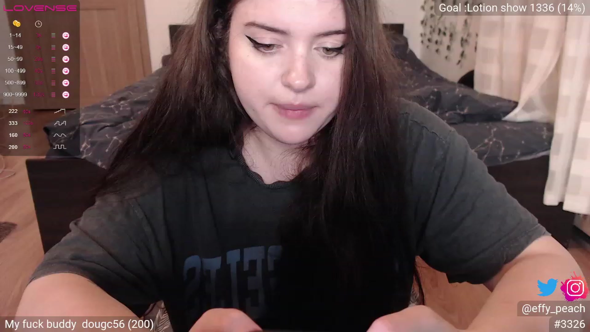 Gallery image thumbnail from Effy_peach's myfreecams stream on, 08/13/2023, 23:23 image 7 of 20