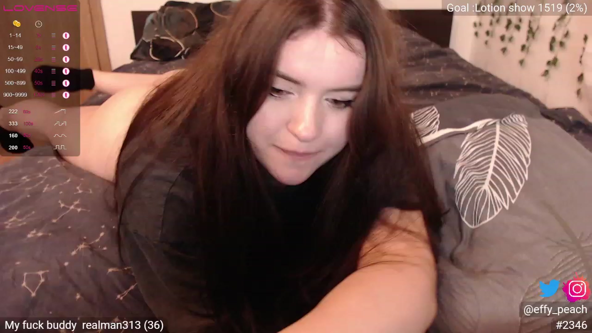 Gallery image thumbnail from Effy_peach's myfreecams stream on, 08/17/2023, 24:10 image 14 of 20