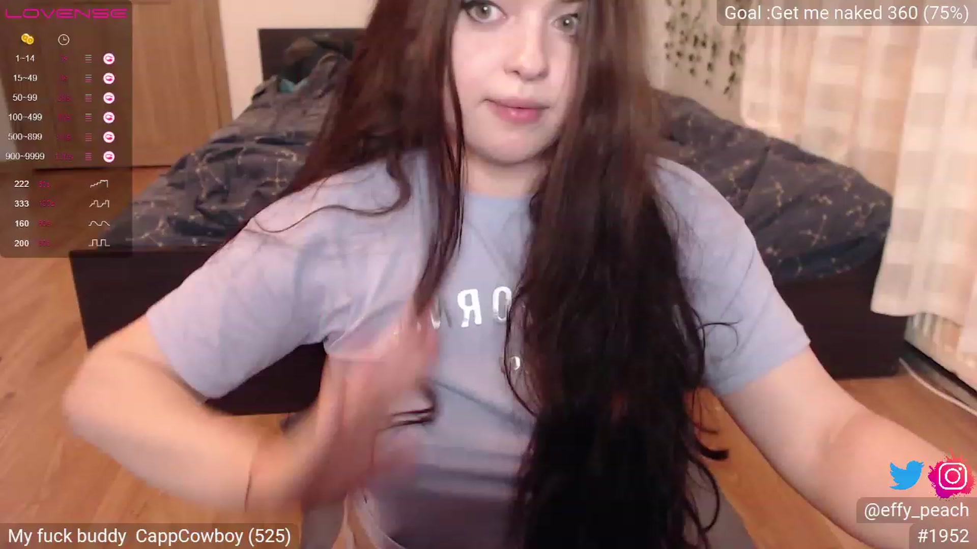 Gallery image thumbnail from Effy_peach's myfreecams stream on, 08/18/2023, 24:04 image 8 of 20