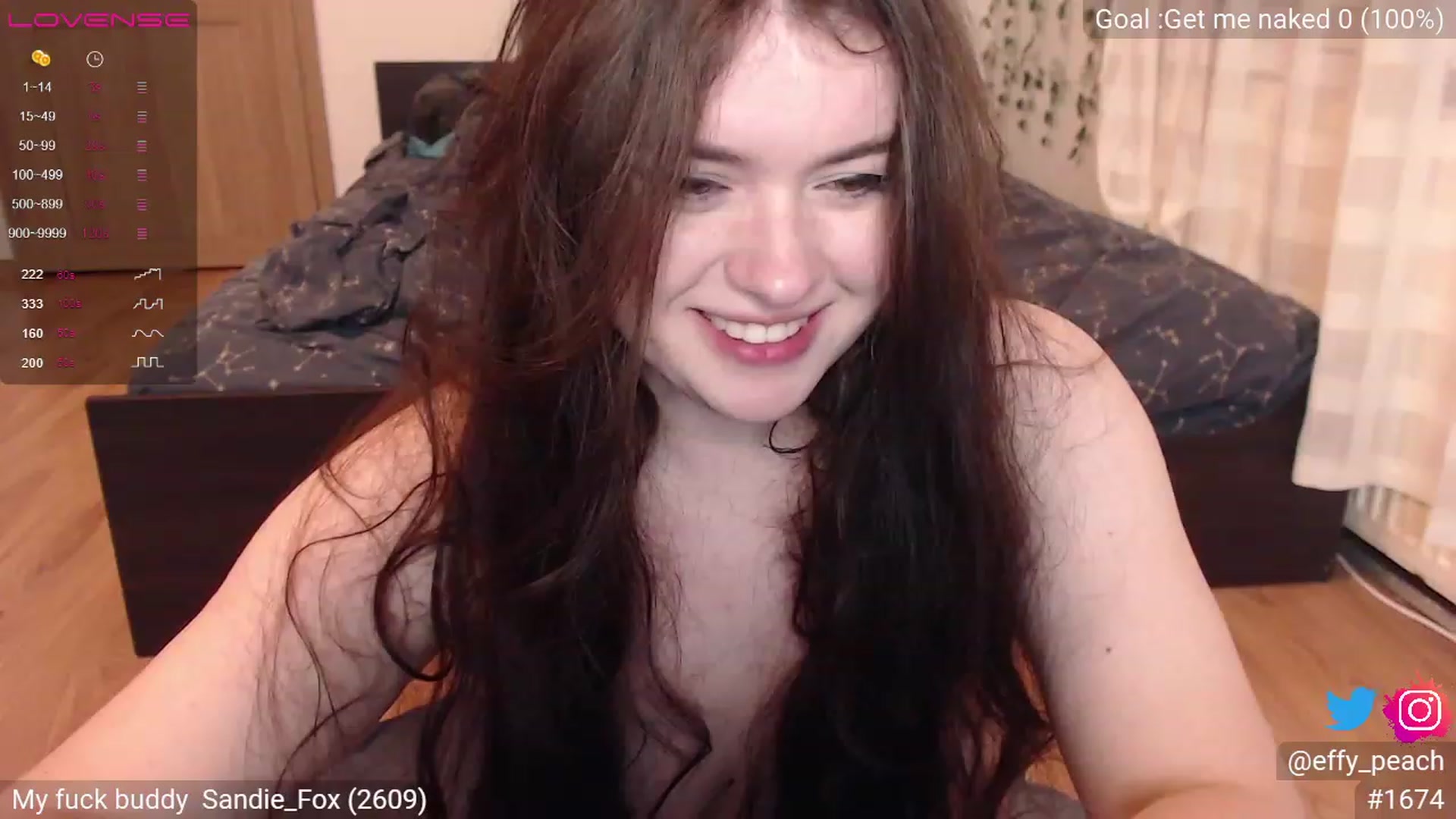 Gallery image thumbnail from Effy_peach's myfreecams stream on, 08/18/2023, 01:04 image 14 of 20